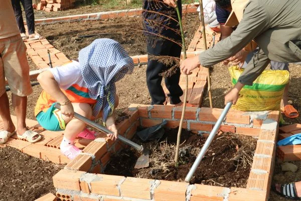 Faslink Carbon Neutral Program (FCNP): Xây Dựng Cộng Đồng & Trung Hòa Carbon Qua Dự Án FarmLink Thanh Sơn Faslink Carbon Neutral Program (FCNP): Xây Dựng Cộng Đồng & Trung Hòa Carbon Qua Dự Án FarmLink Thanh Sơn